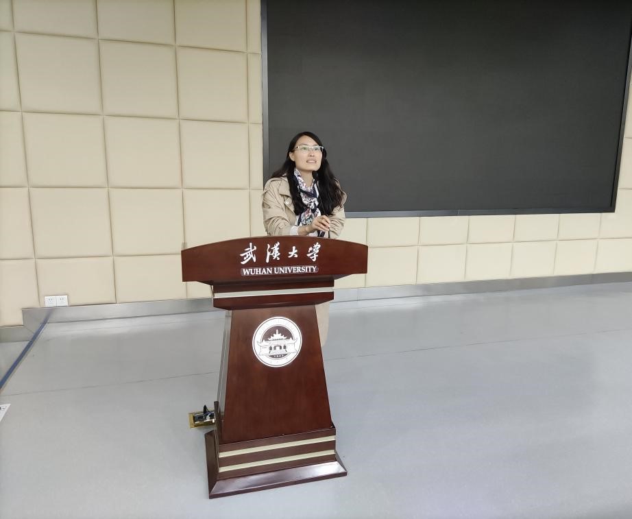 院员工工作办公室主任兼研究生辅导员左志香老师讲话.jpg